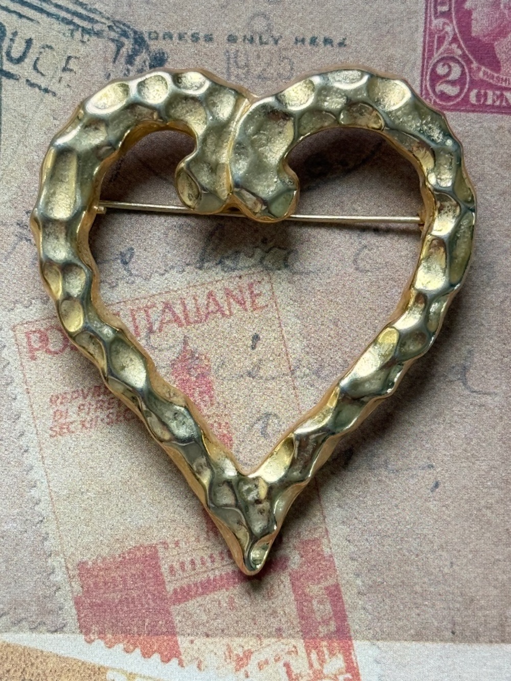 VINTAGE Hammered Chunky Gold Heart Brooch